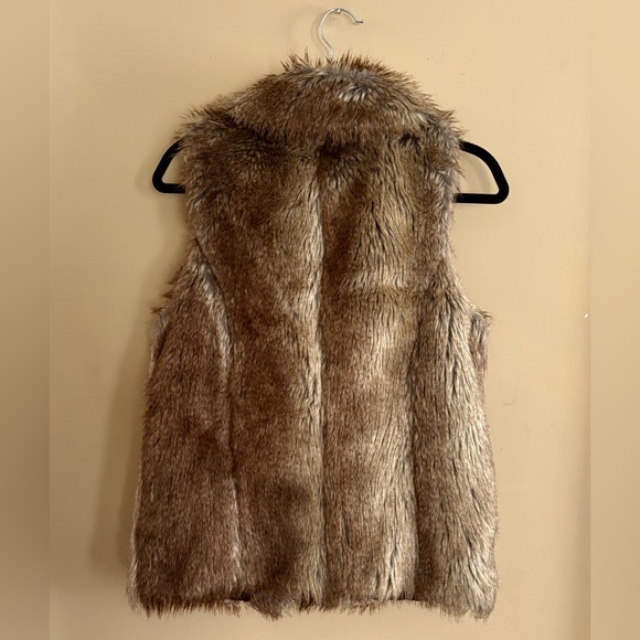 Brown Faux Fur Vest Soft Plush Shaggy Boho Winter Layer Medium - Picture 2 of 7